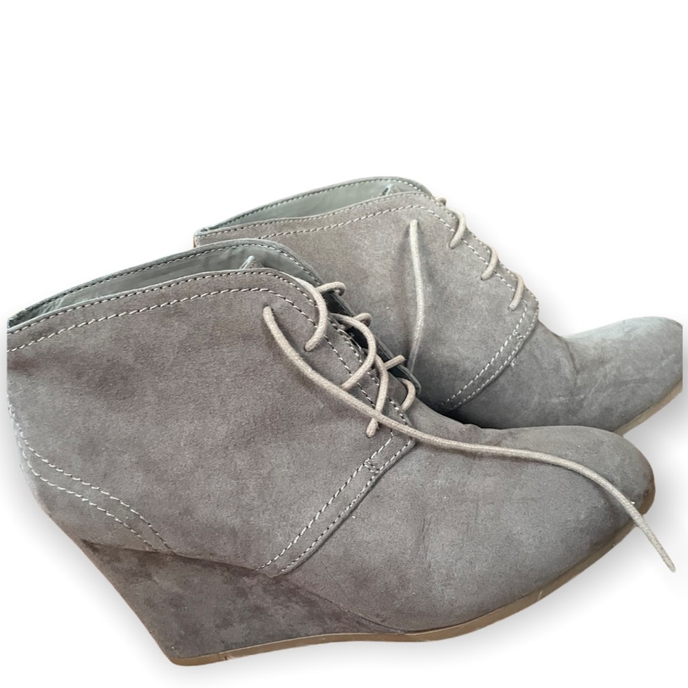 Arizona Jeans Co. Wedges